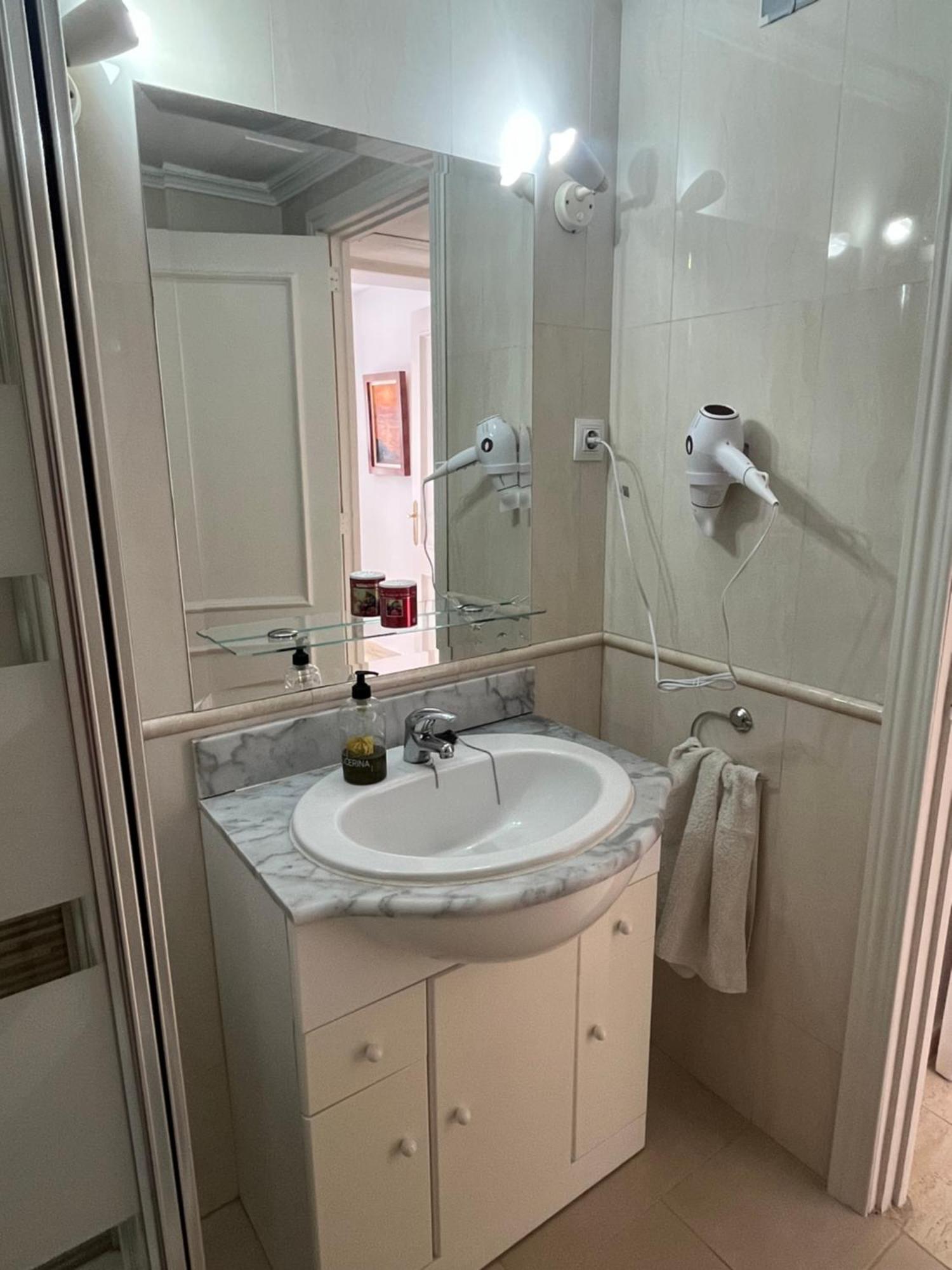 Apartamento Kristie Fuengirola Zewnętrze zdjęcie